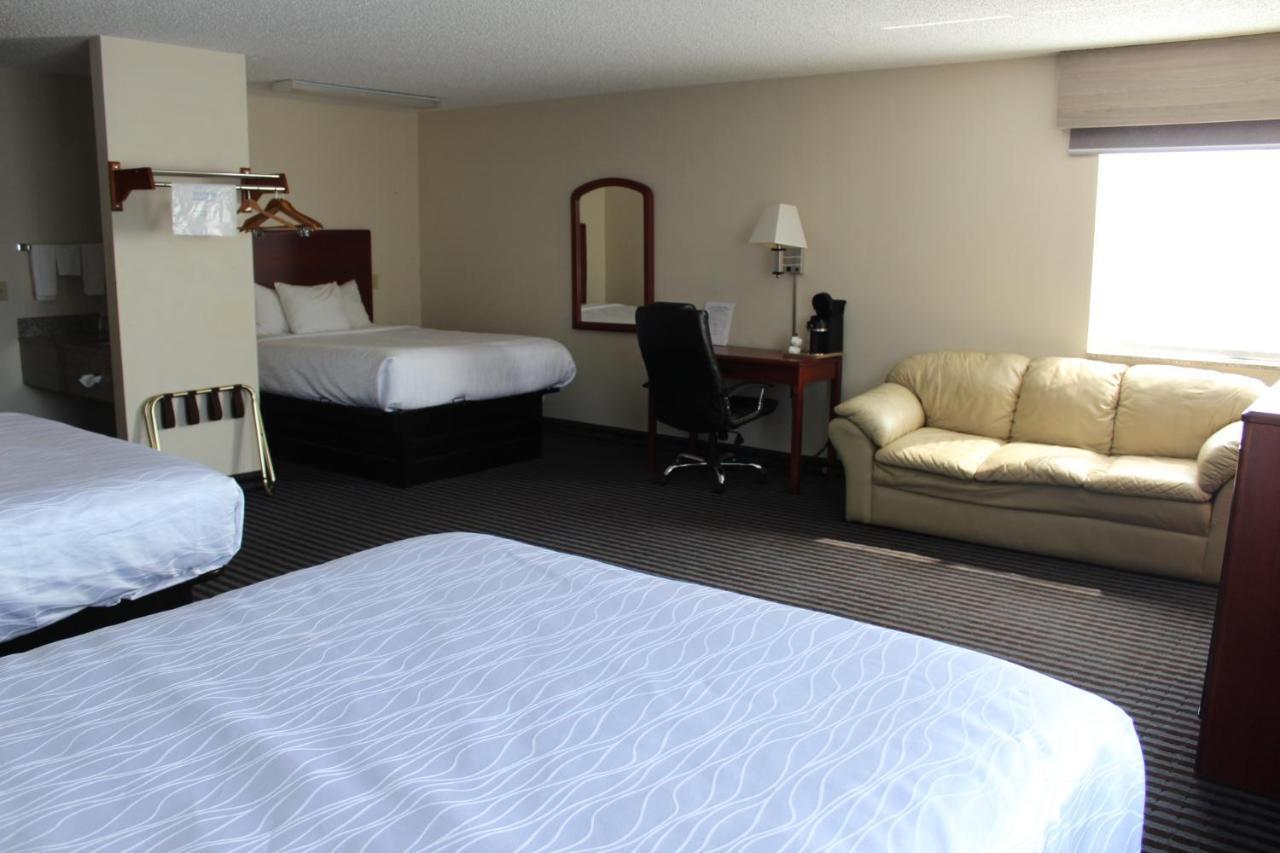 Reston Inn & Suites Spencer Exteriör bild